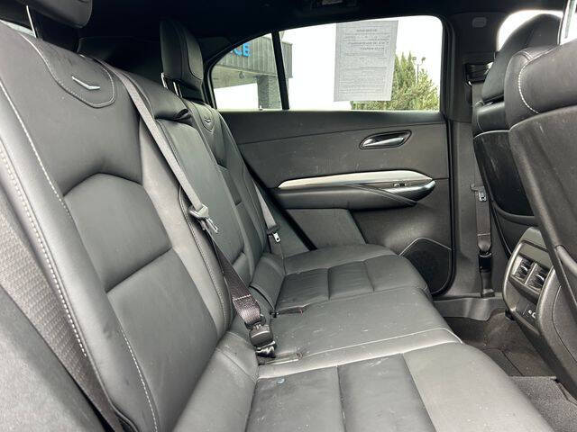 2022 Cadillac XT4 Premium Luxury