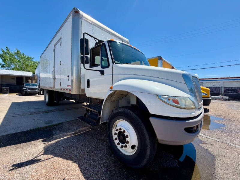 2018 International DuraStar 4300