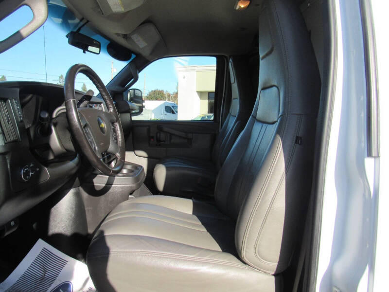 2021 Chevrolet Express 2500