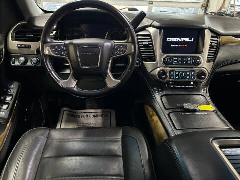 2017 GMC Yukon XL Denali