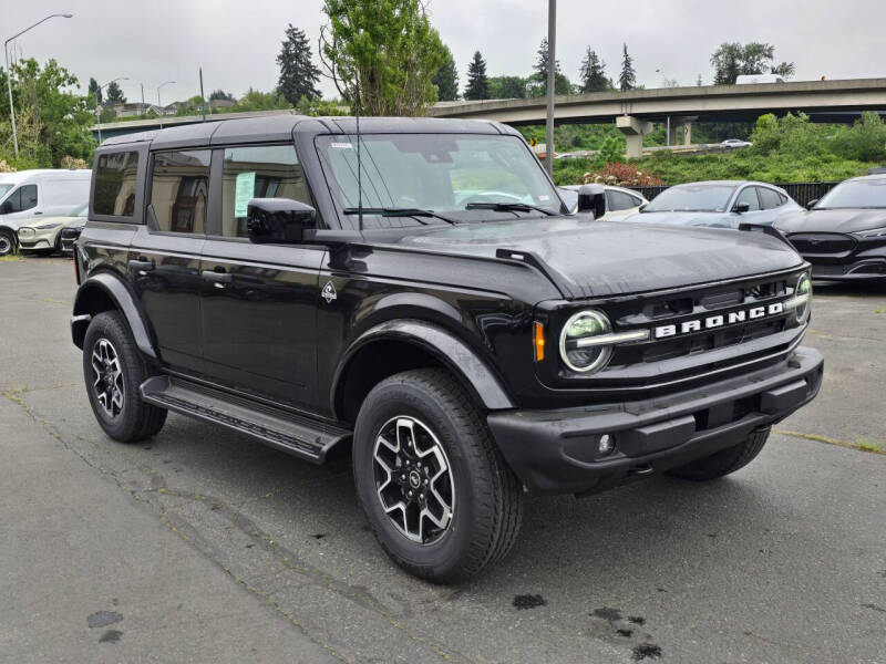 2026 Ford Bronco Outer Banks