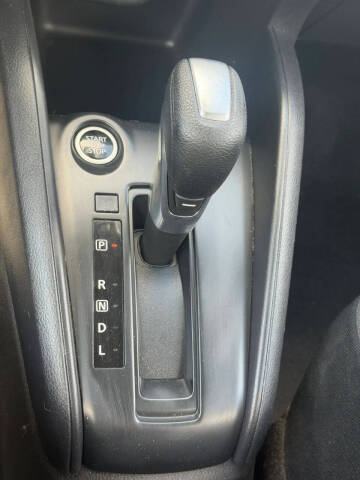 2024 Nissan Kicks S