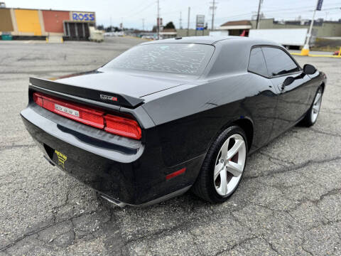 2008 Dodge Challenger SRT8