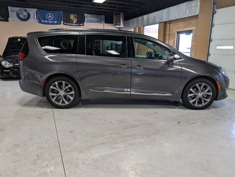 2017 Chrysler Pacifica Limited