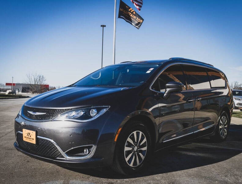 2020 Chrysler Pacifica Touring L Plus