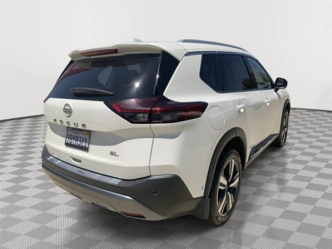 2022 Nissan Rogue SL