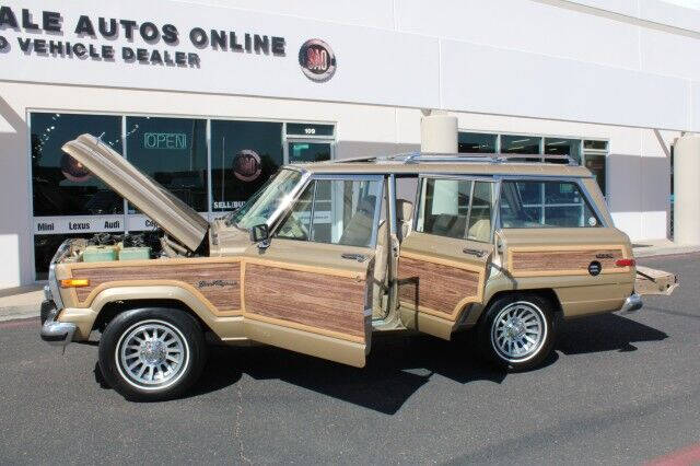 1990 Jeep Grand Wagoneer