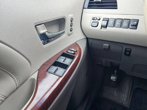 2014 Toyota Sienna Limited 7-Passenger