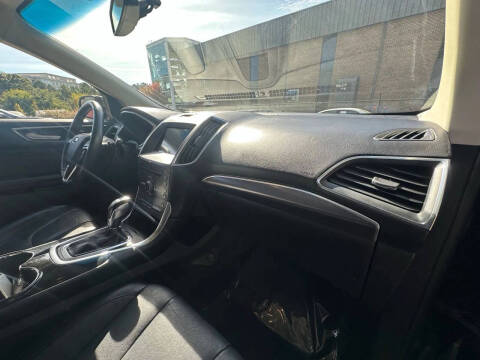 2016 Ford Edge Titanium