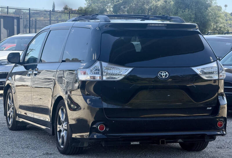 2017 Toyota Sienna