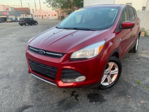 2013 Ford Escape for sale at Auto Elite Inc in Kankakee IL