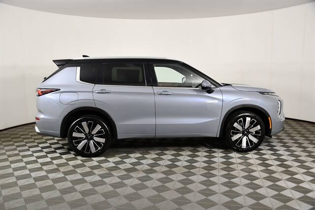 2026 Mitsubishi Outlander PHEV SEL