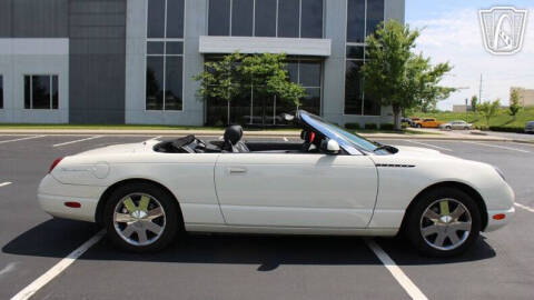 2002 Ford Thunderbird Deluxe
