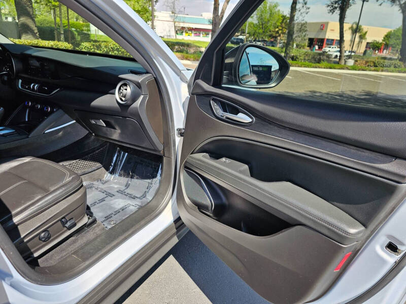 2021 Alfa Romeo Stelvio Sprint