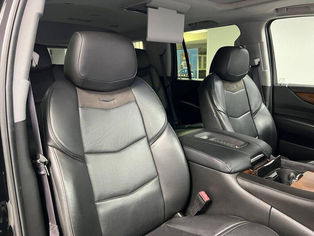 2015 Cadillac Escalade for sale at Conway Imports in   Streamwood, IL