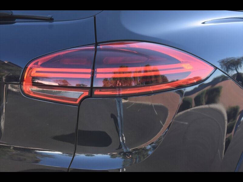 2017 Porsche Cayenne S E-Hybrid