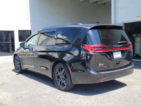 2022 Chrysler Pacifica Limited