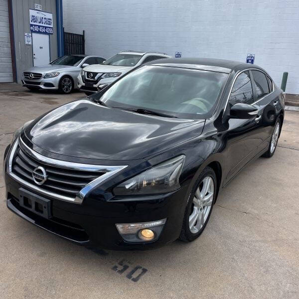 2014 Nissan Altima for sale at Green Light Auto in Bridgeton, NJ