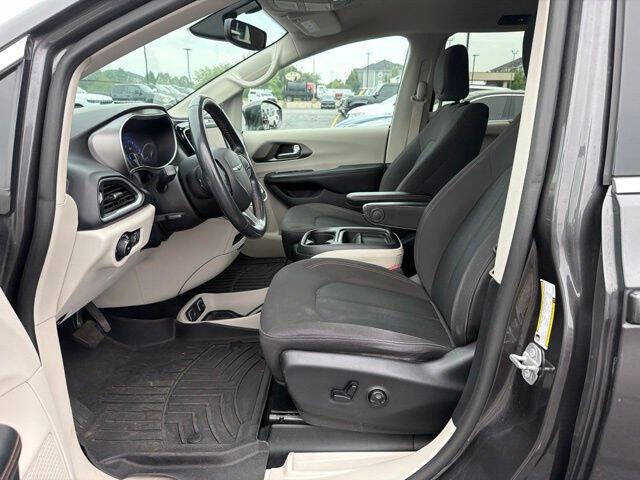 2020 Chrysler Pacifica Touring