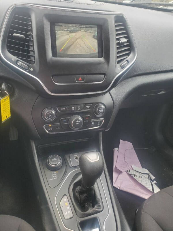 2019 Jeep Cherokee Latitude