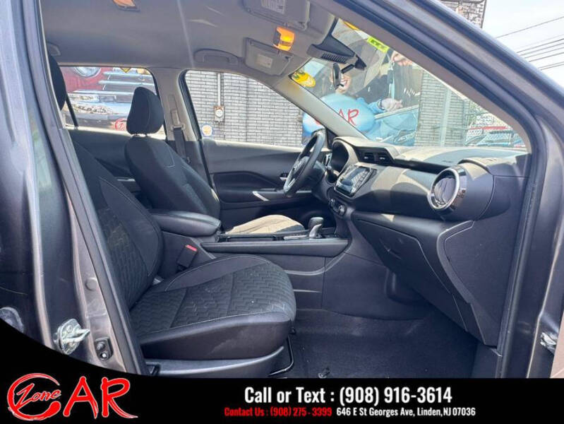 2021 Nissan Kicks SV