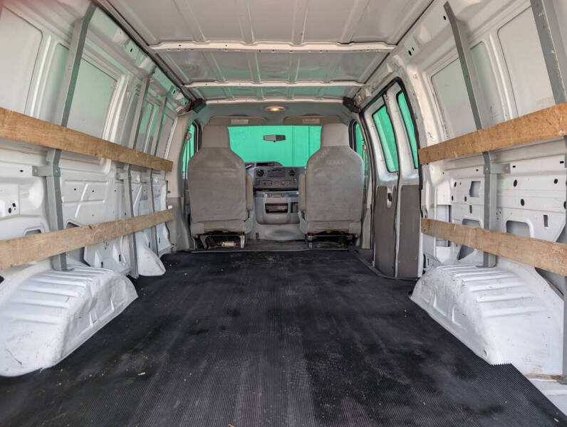 2014 Ford E-Series E-250