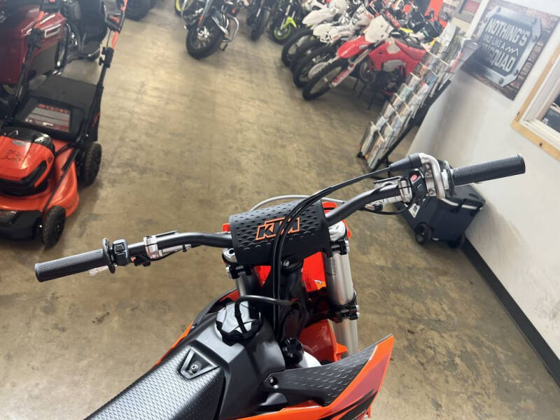 2025 KTM 300 SX