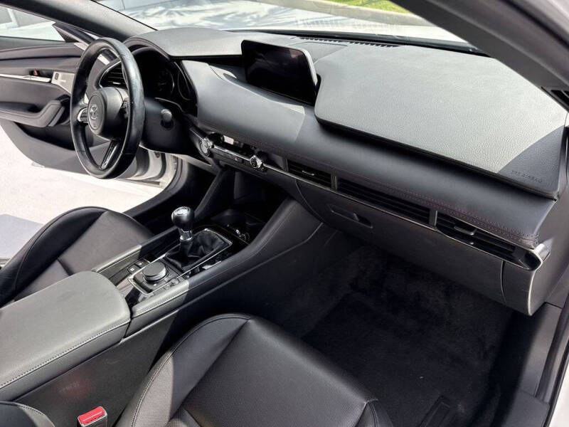 2024 Mazda Mazda3 Hatchback 2.5 S Premium