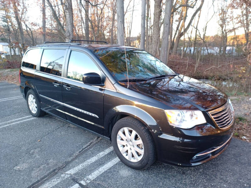 2013 Chrysler Town and Country for sale at TURN KEY AUTO SALES in Lakewood NJ