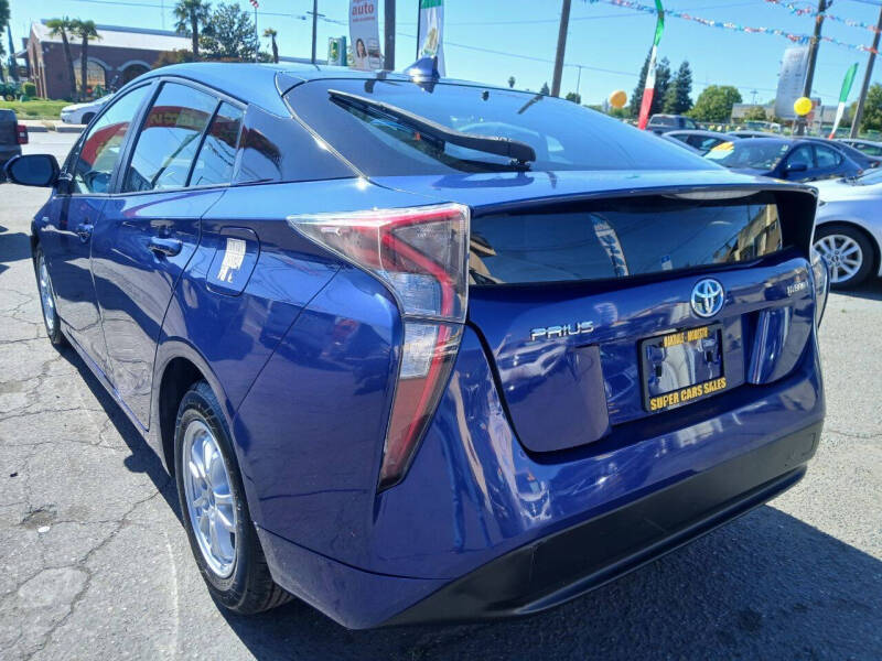 2016 Toyota Prius Four