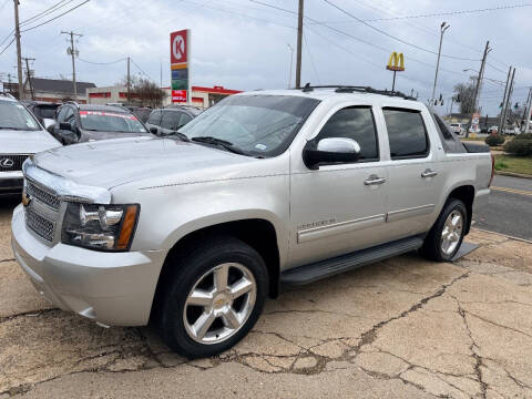 2011 Chevrolet Avalanche LT