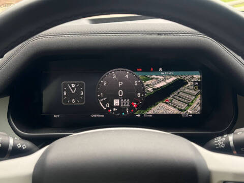 2023 Land Rover Defender 130 SE