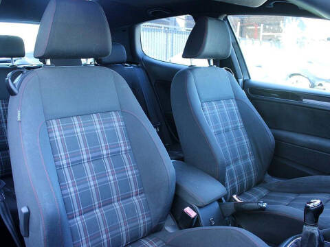 2010 Volkswagen GTI Base PZEV