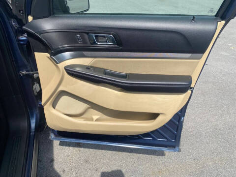 2016 Ford Explorer
