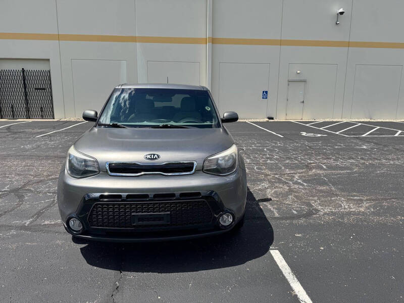 2016 Kia Soul +