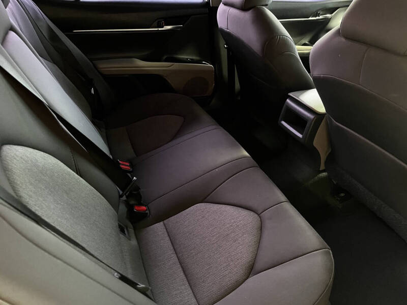 2019 Toyota Camry LE