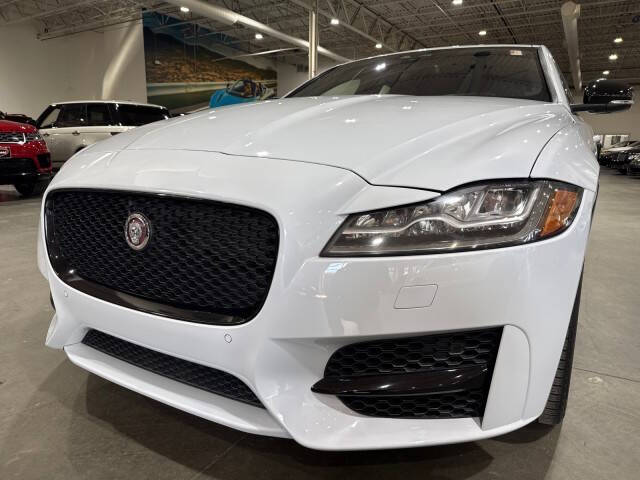 2016 Jaguar XF R-Sport