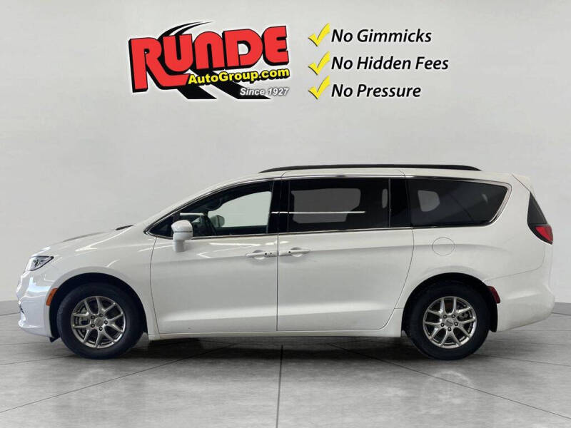 2022 Chrysler Pacifica Touring