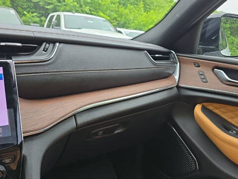 2025 Jeep Grand Cherokee L Summit