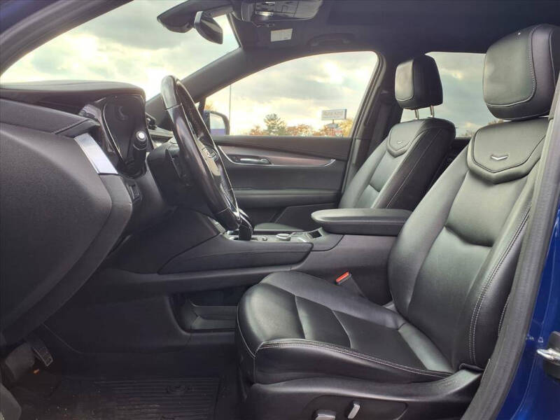 2023 Cadillac XT6 Luxury