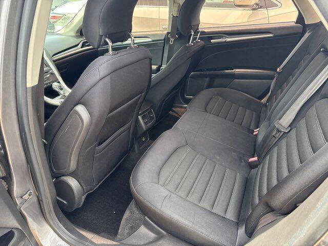 2013 Ford Fusion SE