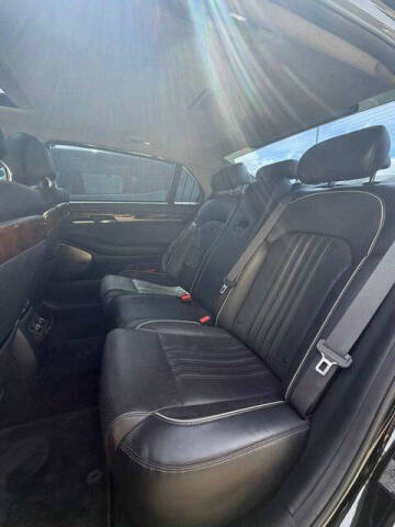 2018 Genesis G90