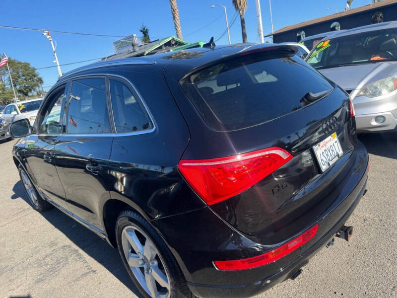 2011 Audi Q5 2.0T quattro Premium Plus