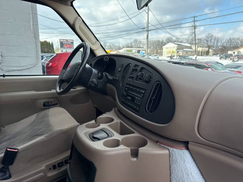 2003 Ford E-Series E-150