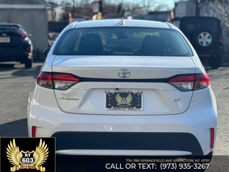 2022 Toyota Corolla LE