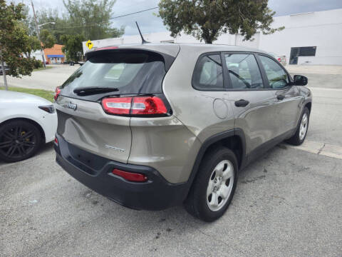 2017 Jeep Cherokee Sport Altitude
