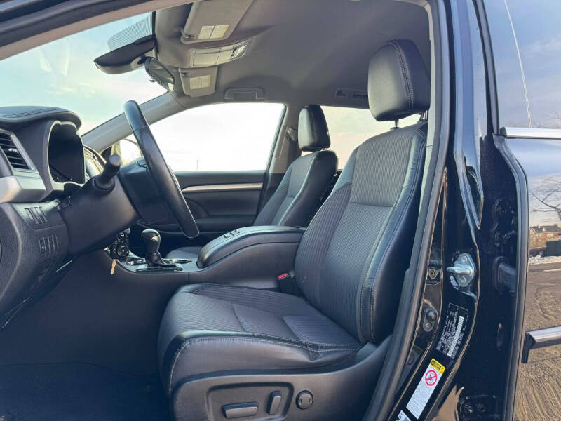 2018 Toyota Highlander LE