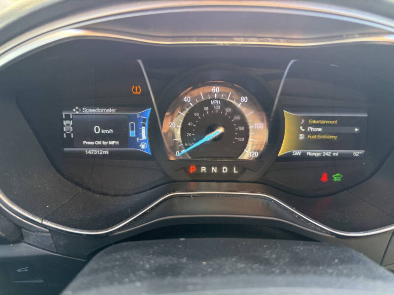 2017 Ford Fusion Hybrid SE