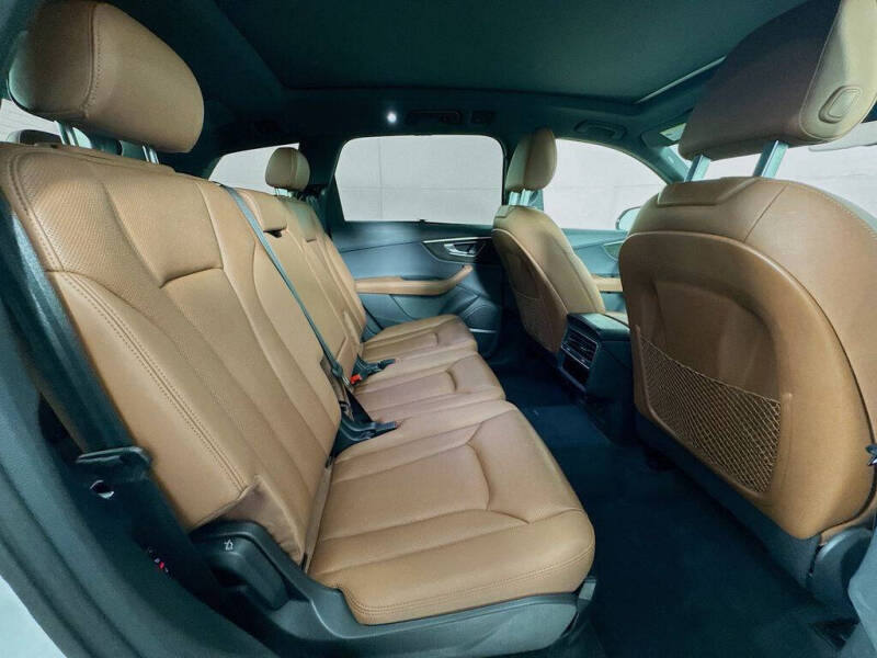 2023 Audi Q7 quattro Premium Plus 55 TFSI