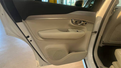 2023 Volvo XC90 B5 Core